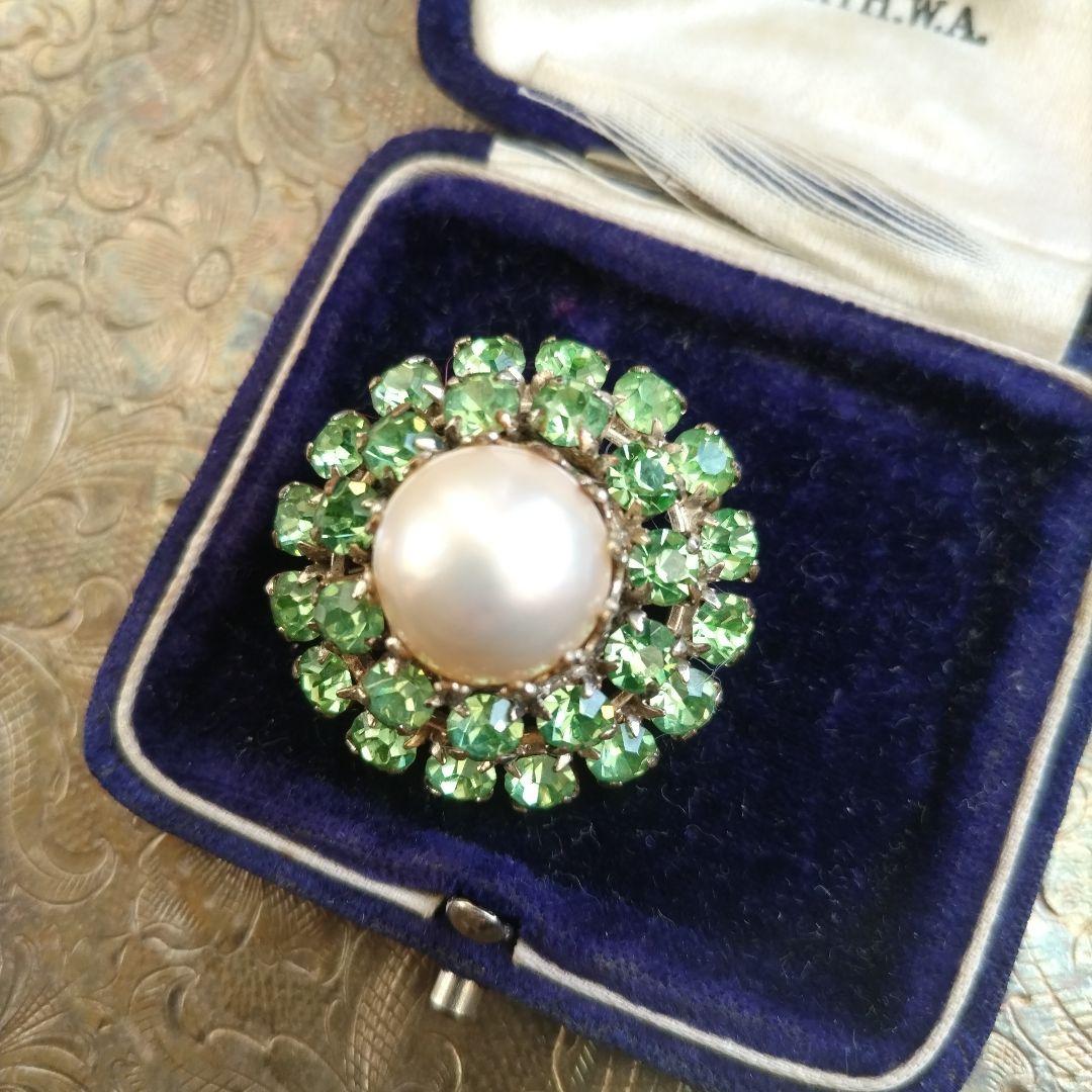 ウランガラス マベパール ヴィンテージ ブローチ