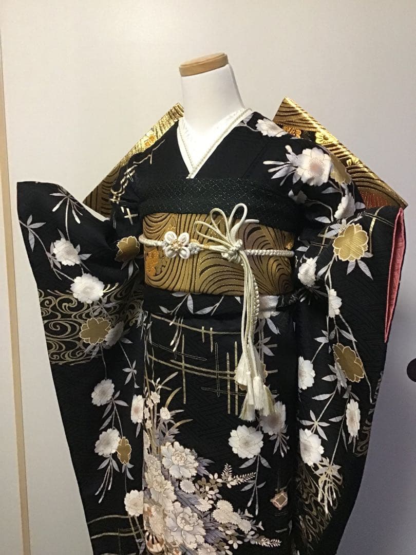 振袖フルセット　黒　白　金　金彩　金糸刺繍　振袖6点セット　成人式