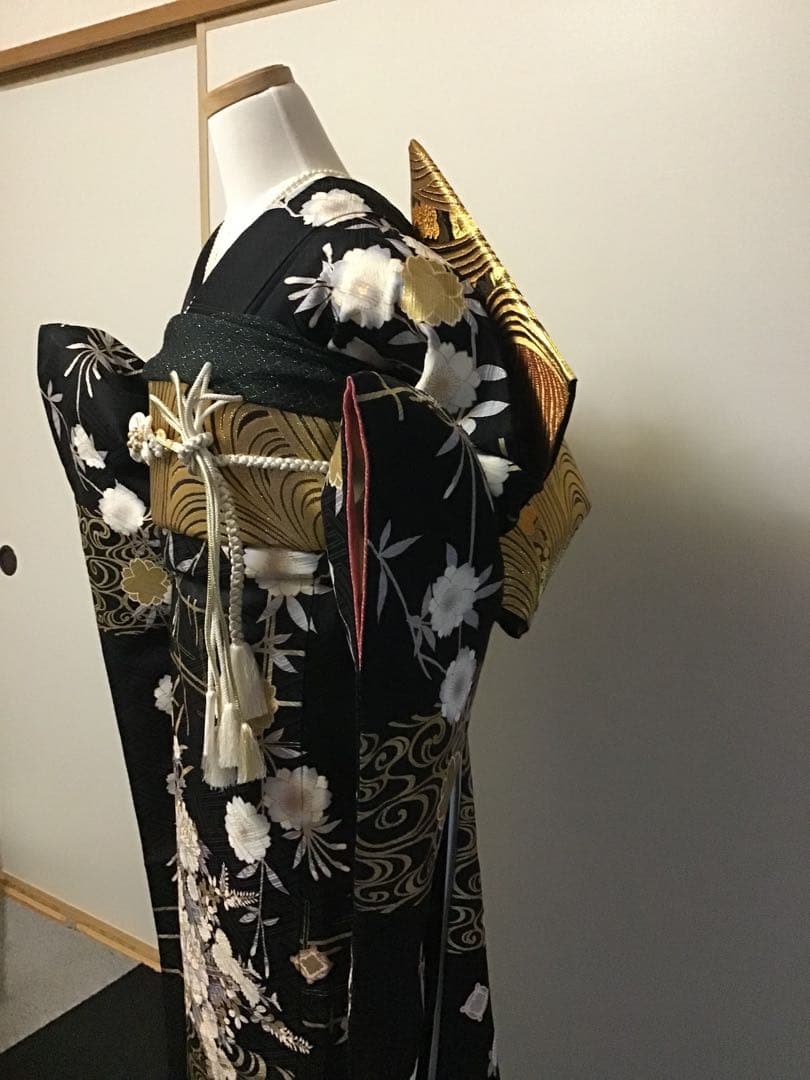 振袖フルセット　黒　白　金　金彩　金糸刺繍　振袖6点セット　成人式