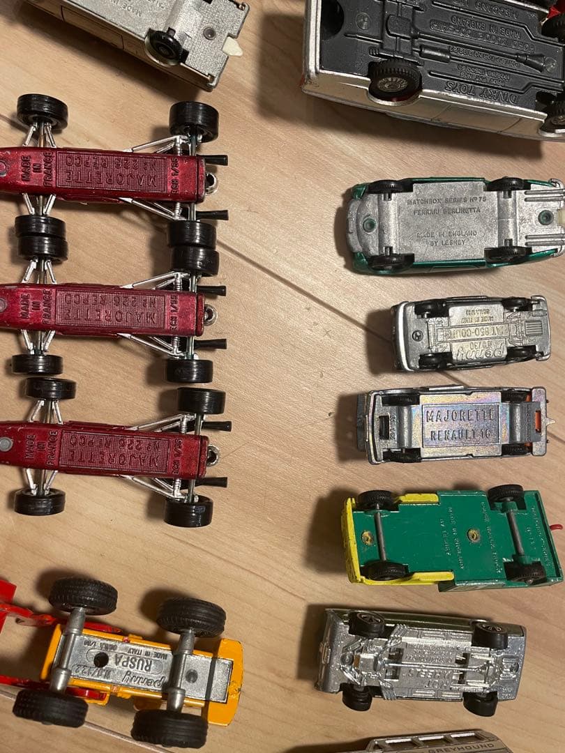 MATCHBOX 等　ミニカーセット売り