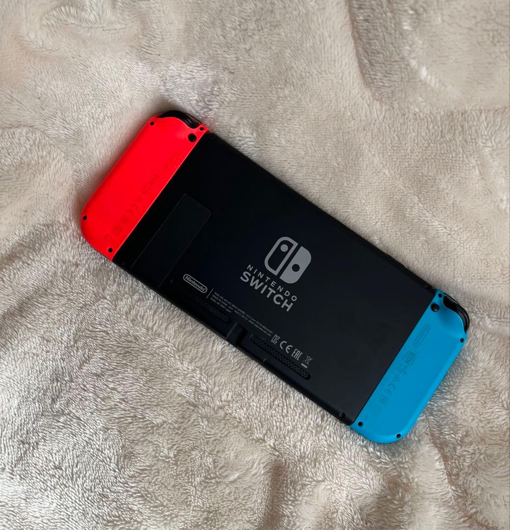 Nintendo Switch 中古 付属品あり。