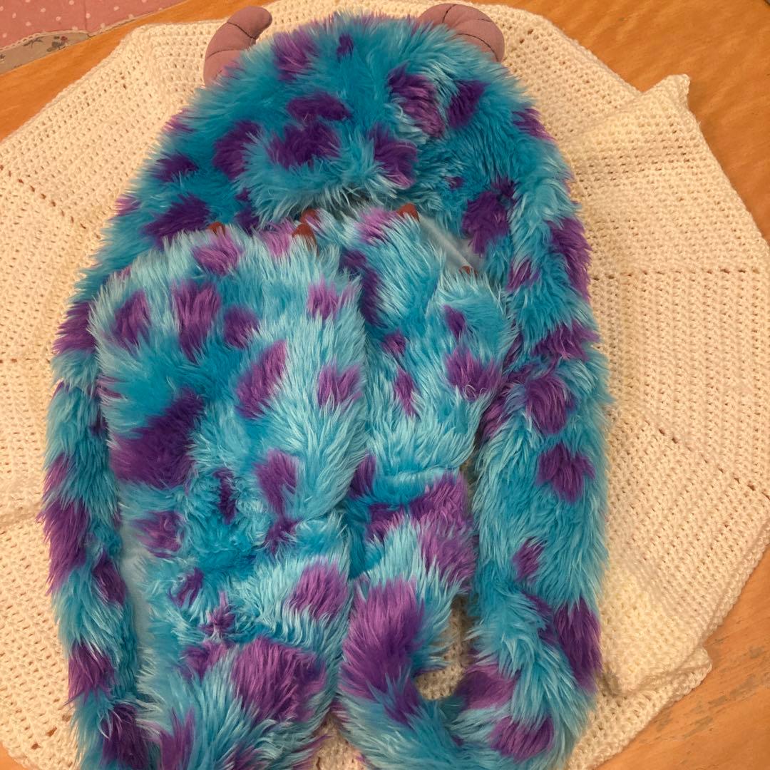 ディズニー　サリーとティガーのデザイン帽子マフラーセット