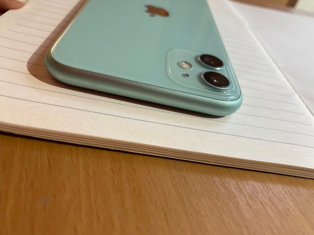 iPhone ホワイト ケース付き