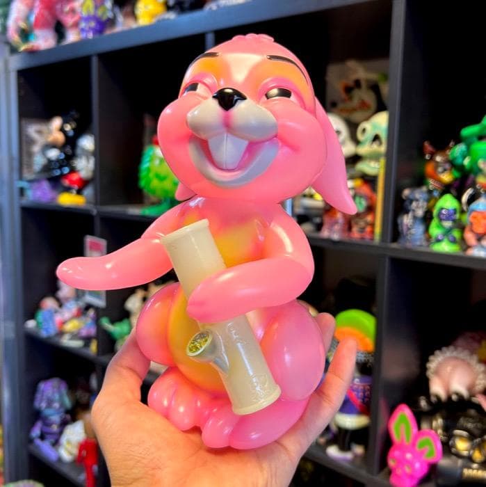 蓄光　BlackBook Toy Bong Bunny　ボングバニー ソフビ