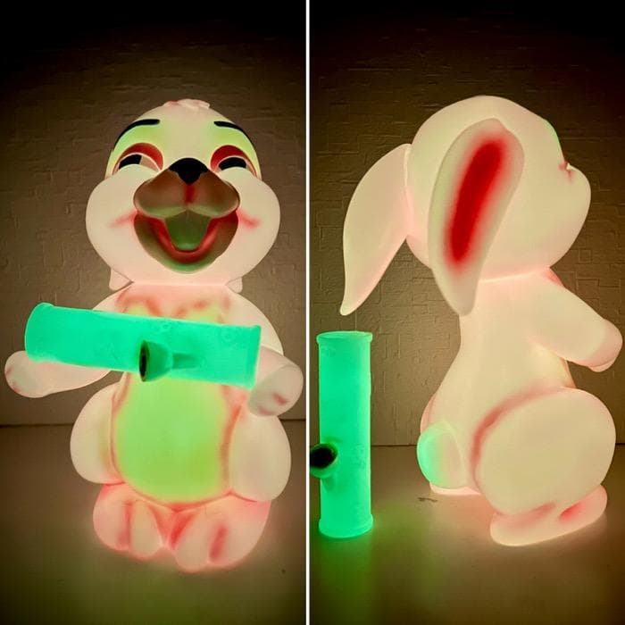 蓄光　BlackBook Toy Bong Bunny　ボングバニー ソフビ