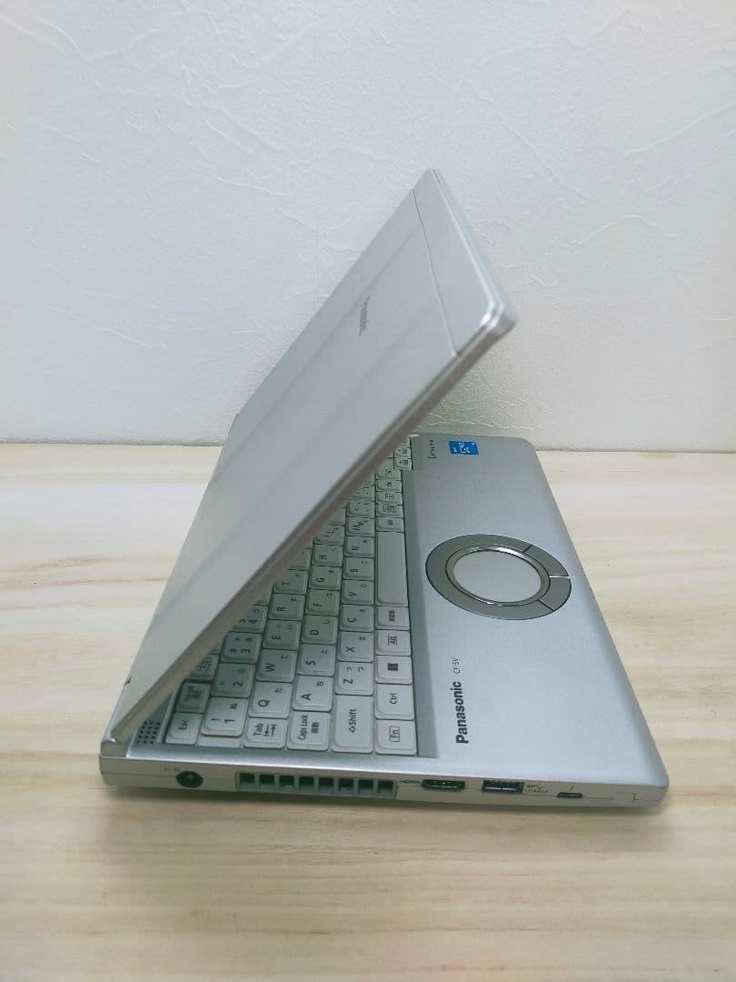 高性能　Panasonic☆CF-SV1RDLVS☆第11世代