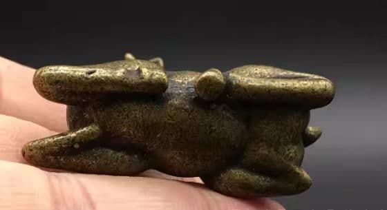 鹿 臥鹿 梅花鹿 銅器 装飾品 工芸品 美術品 置