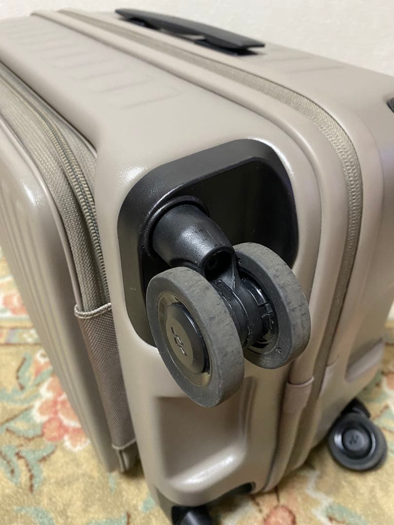 ◾️LOJEL◾️CUBO S REFRESH 37-42L カクタス　スーツケース