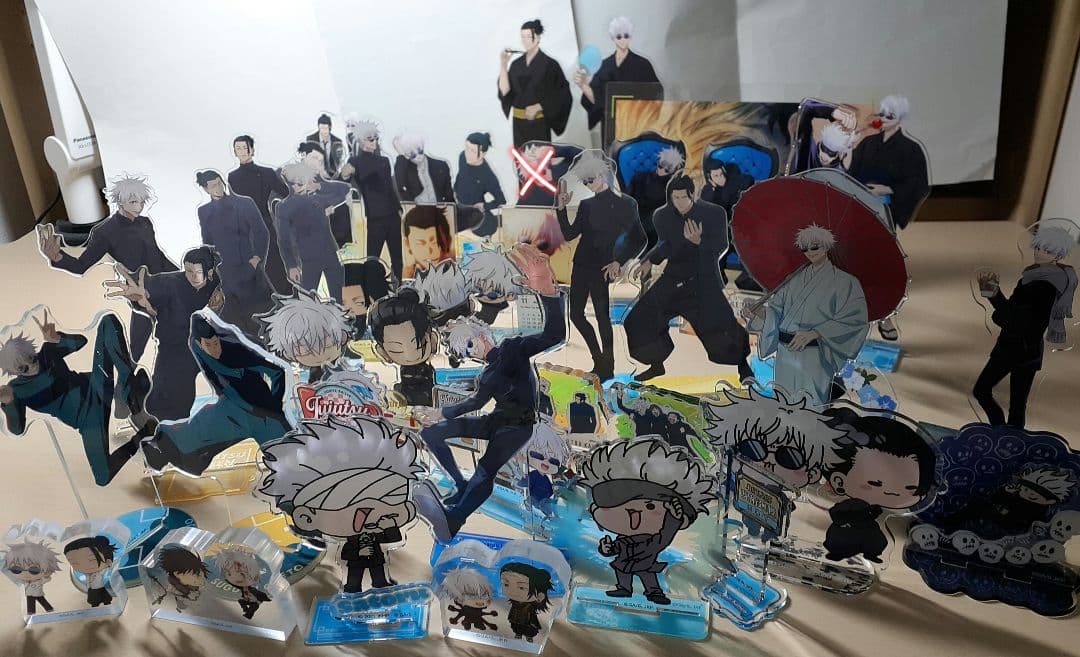 呪術廻戦　グッズ　100点以上　まとめ売り　　被りなし　アクスタ50点以上含む