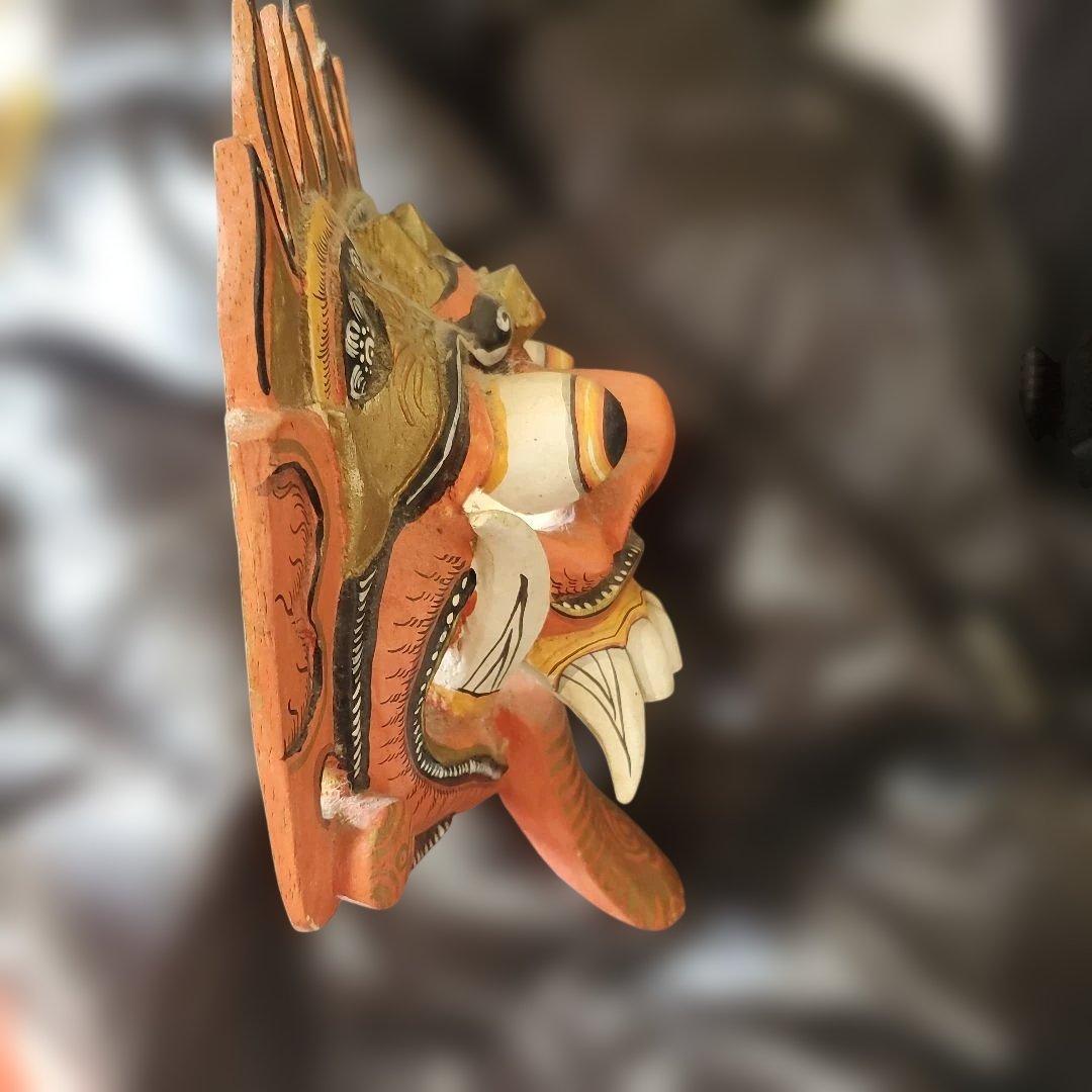 バリの伝統的な木製面、ガムラン、ケチャック、バリ島、神秘的、手彫り、守り神、金運