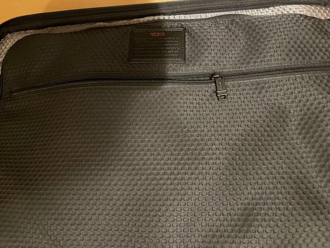 y*2様 TUMI キャリーケース