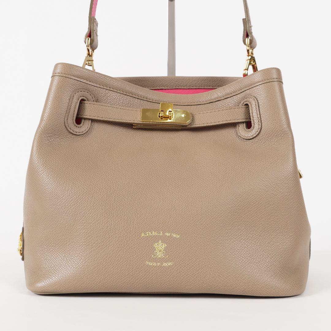 【未使用✨】ADMJ ショルダーバッグ レザー 南京錠チャーム付き グレージュ