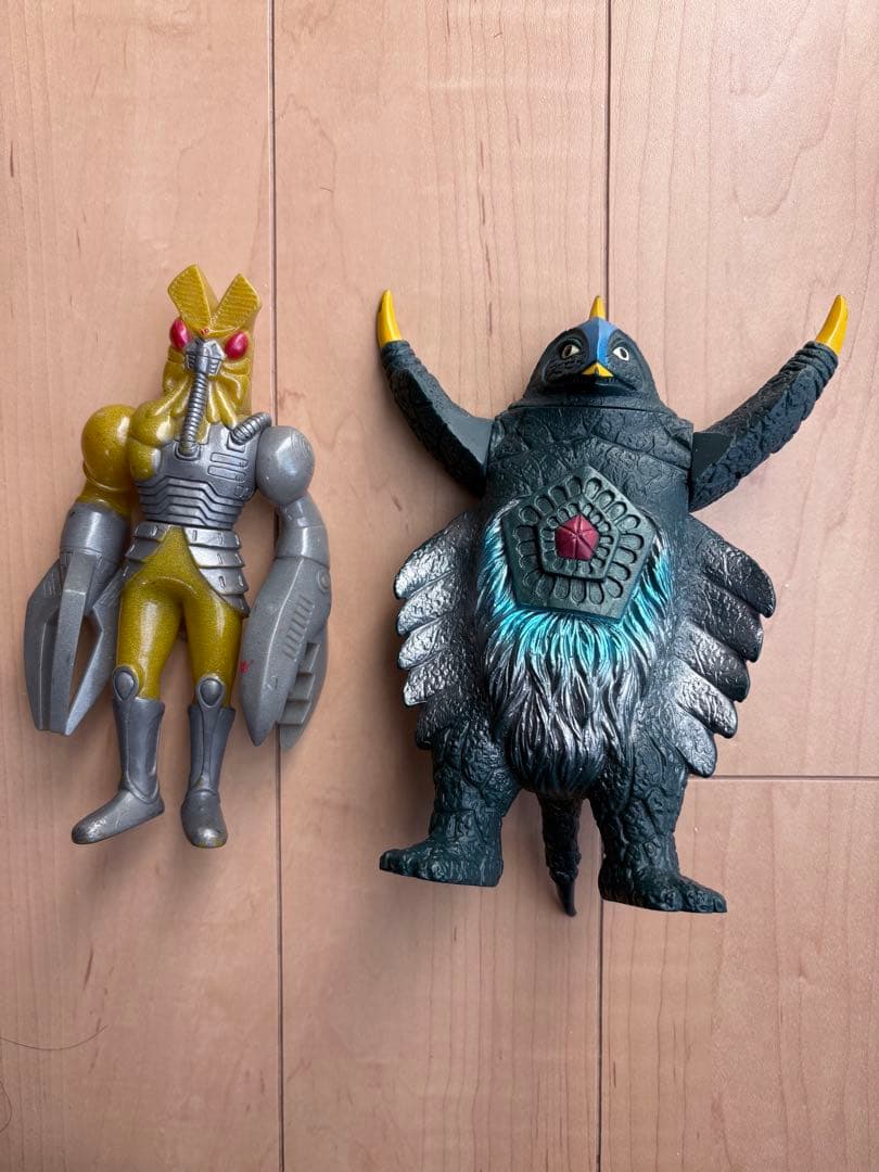 旧ウルトラマンソフビ 15体とガシャポンのバルタン星人