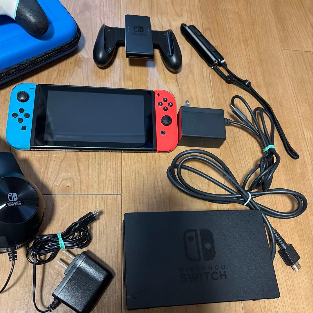 Nintendo Switch 本体 ネオンレッド・ブルー　ヘッドフォンつき