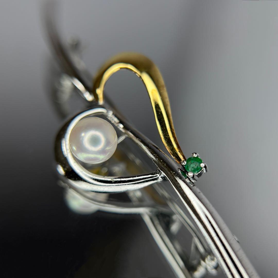 K18ゴールド+シルバー+天然海水真珠パールakoyaあこや+エメラルドブローチ