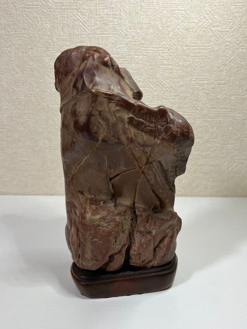 鑑賞石　佐渡の赤石　台座付き