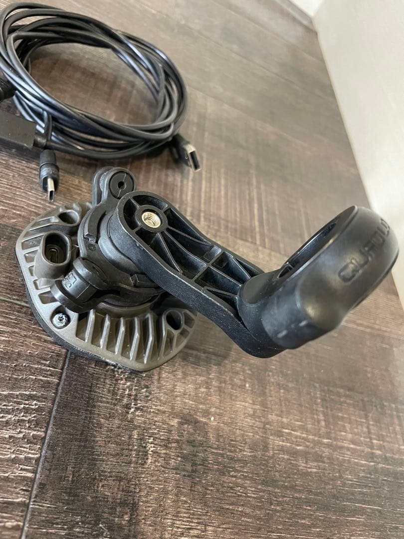 QUAD LOCK 充電器 + バイクマウント