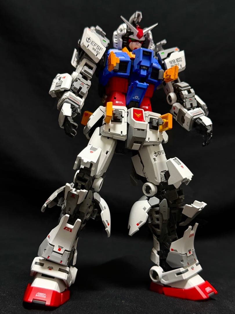 1/100 rx78-2ガンダム改修塗装済完成品ガンプラ完成品フルハッチオープン