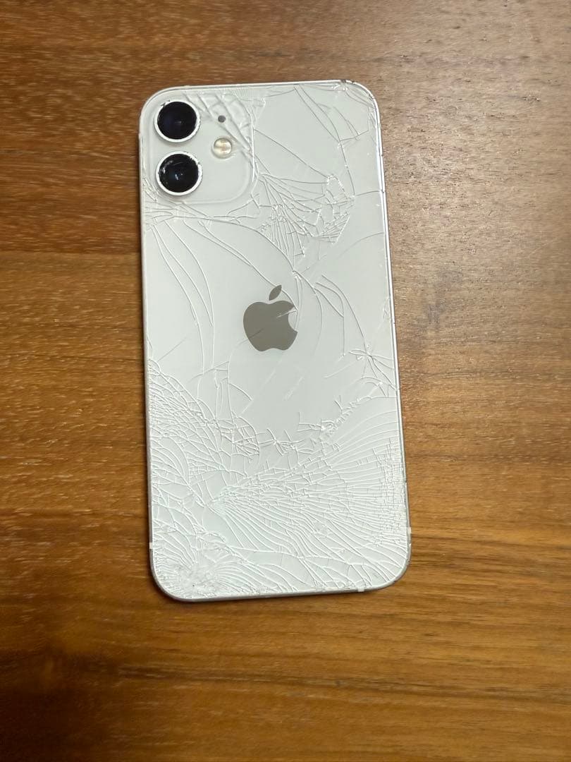 Apple iPhone 12 mini ホワイト