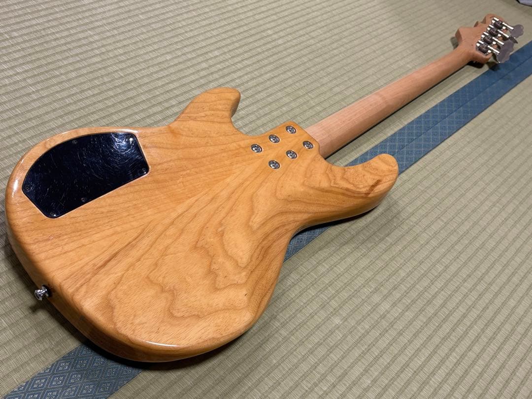 ベース G&L USA L-2000