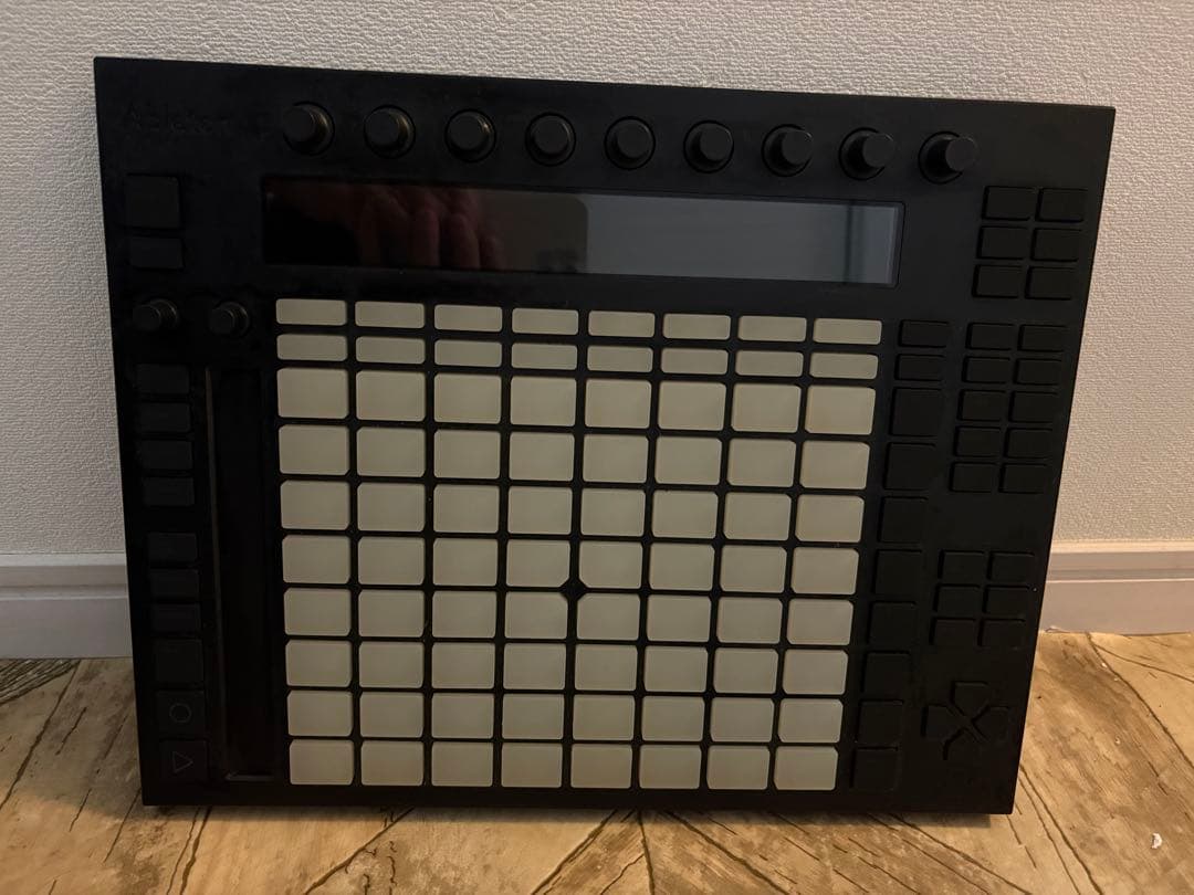 ableton push MIDIコントローラー 64パッド