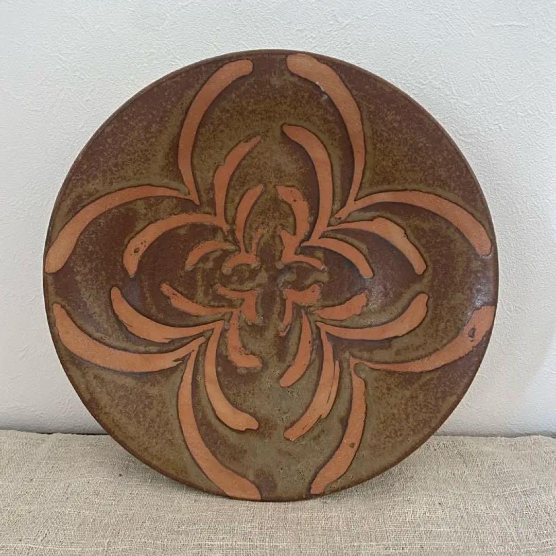 沖縄　大嶺實清　1990年代作品　花紋蝋抜き皿