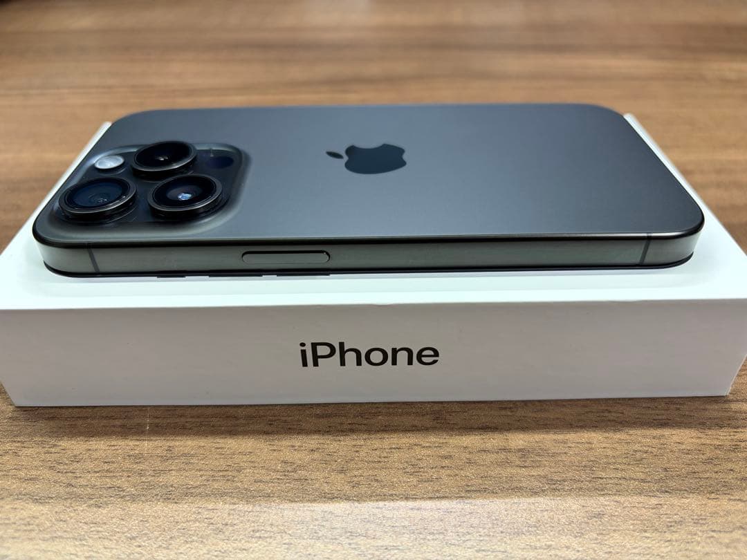 iPhone 15 Pro 128GB SIMフリー　ブラック