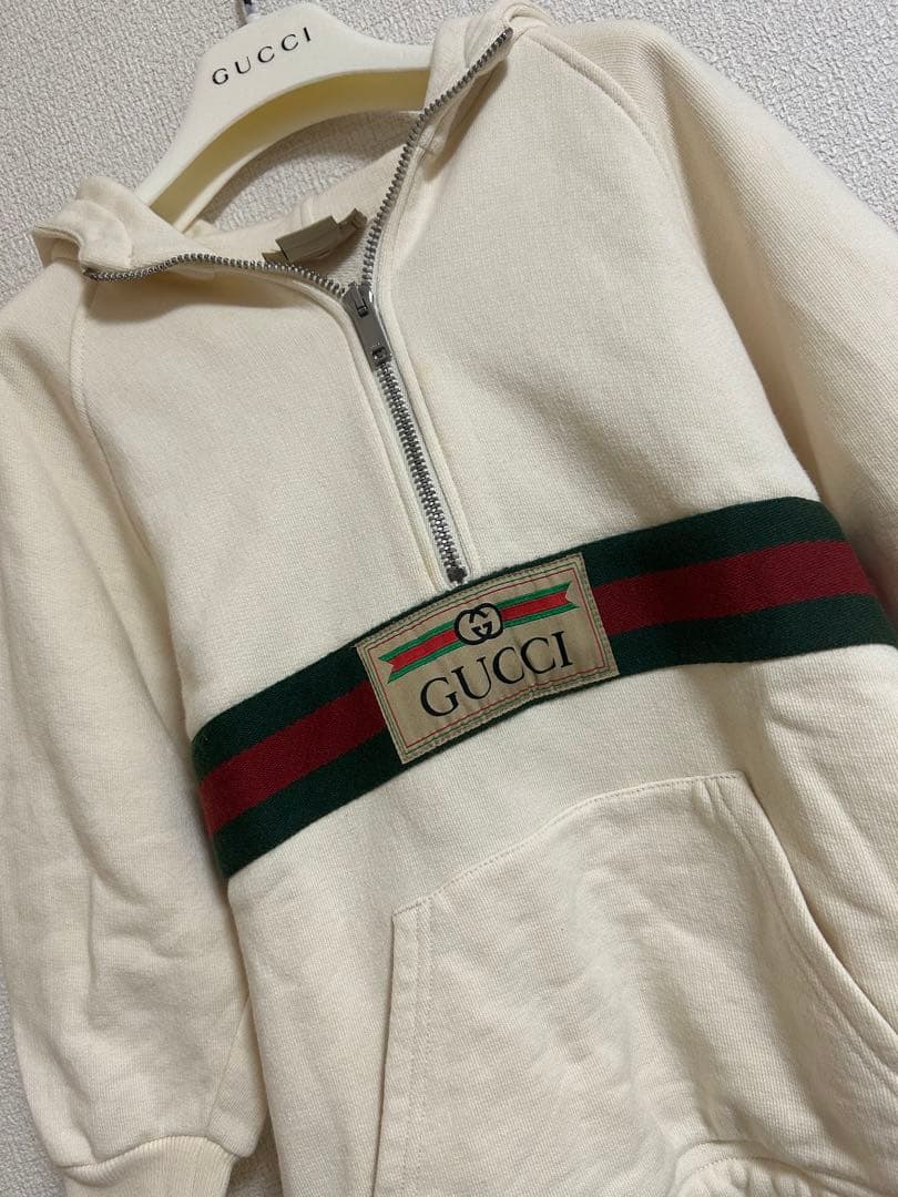 GUCCI パーカー　スウェット　トレーナー　グッチ　ラベル付きジャケット