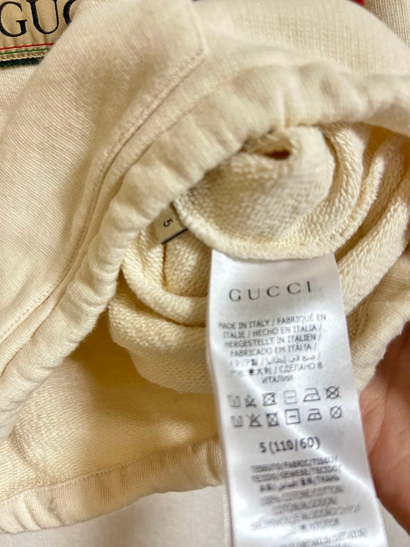 GUCCI パーカー　スウェット　トレーナー　グッチ　ラベル付きジャケット