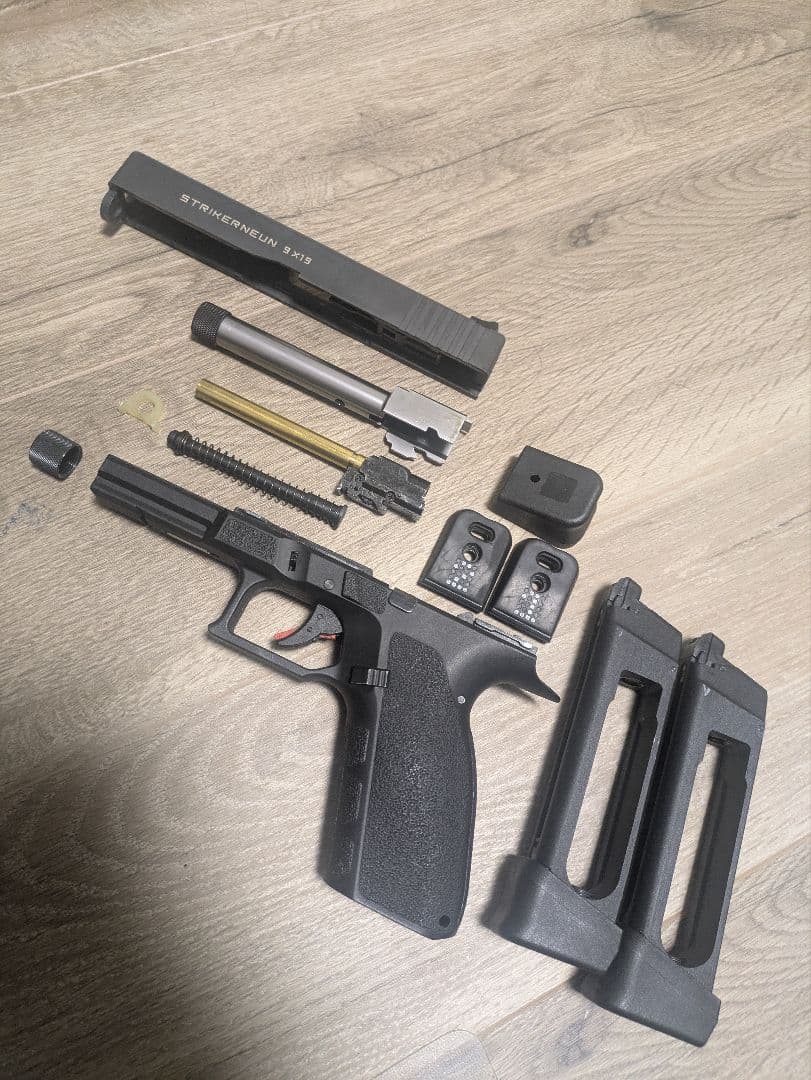 Carbon8　ストライカー9 　セット