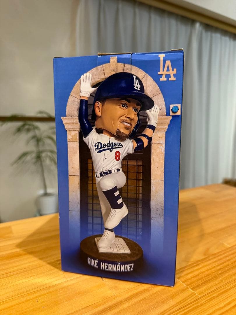 新品未開封 ドジャース キケヘルナンデス 2024年球場配布 ボブルヘッド