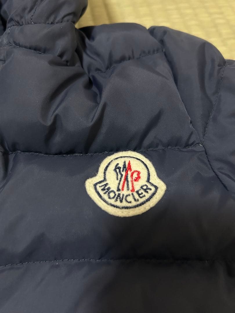 【大幅値下げ】MONCLER ネイビー ダウンコートフード付き