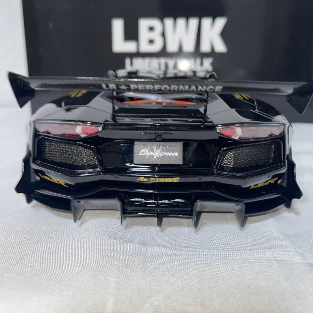 オートアート　1/18　ランボルギーニ　アヴェンタドール　リミテッドエディション