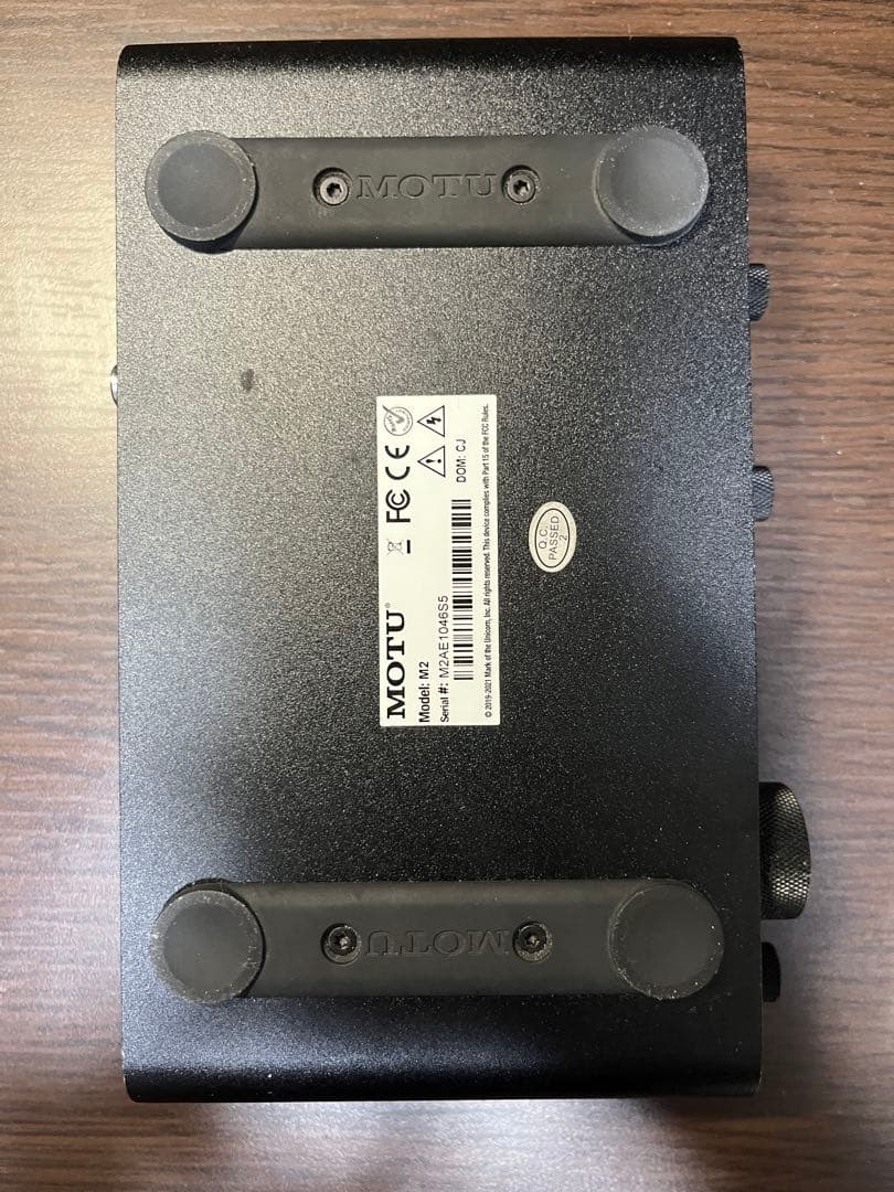 MOTU M2 USBオーディオインターフェース
