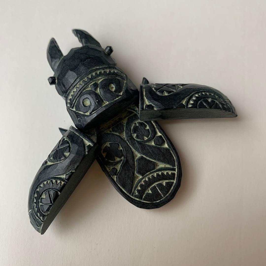 木製　アイヌ　木彫　砂澤ビッキ風　クワガタ虫　からくり　ペンダントヘッド