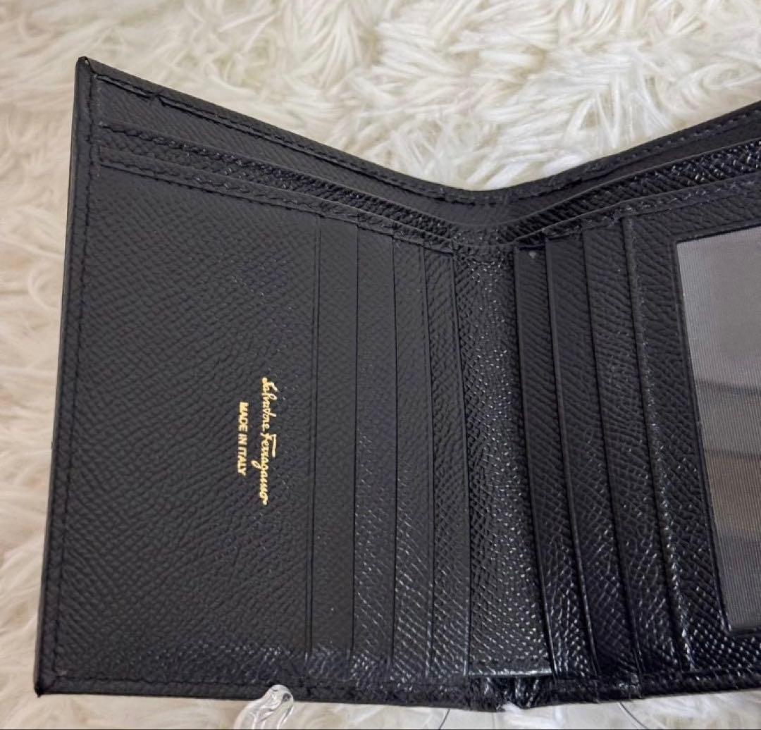 【お値下げ中】Salvatore Ferragamo 財布　ヴァラ　フェラガモ