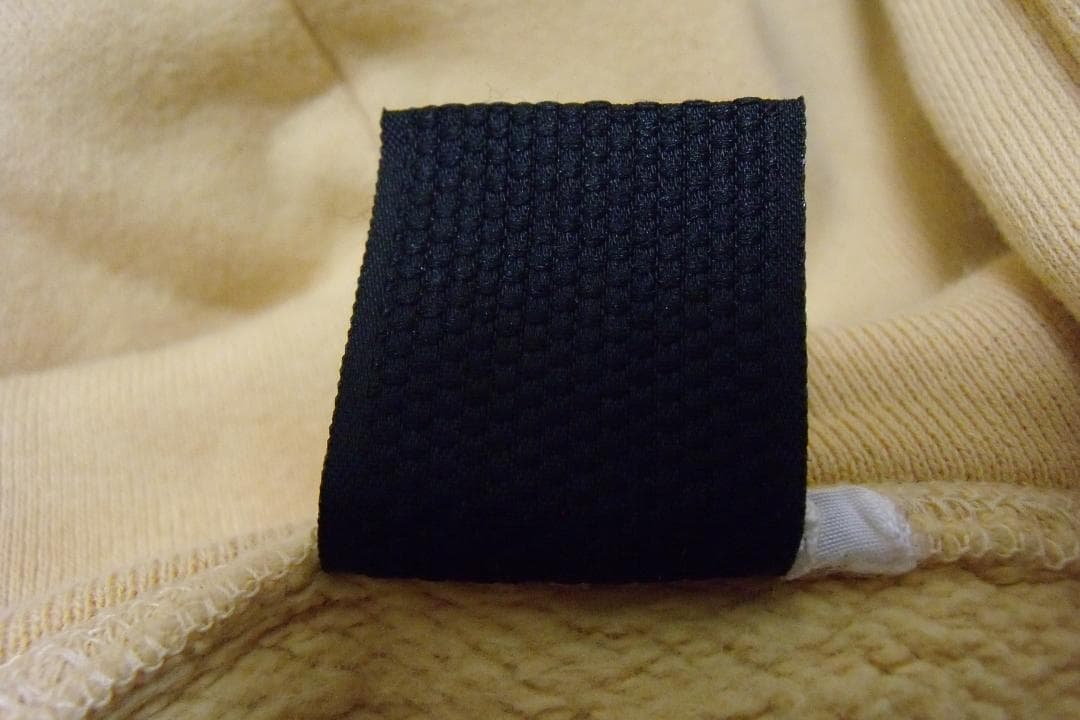 し*け様 パウエルペラルタ POWELL 爆撃機スウェットパーカー 黒タグ古着ヴ