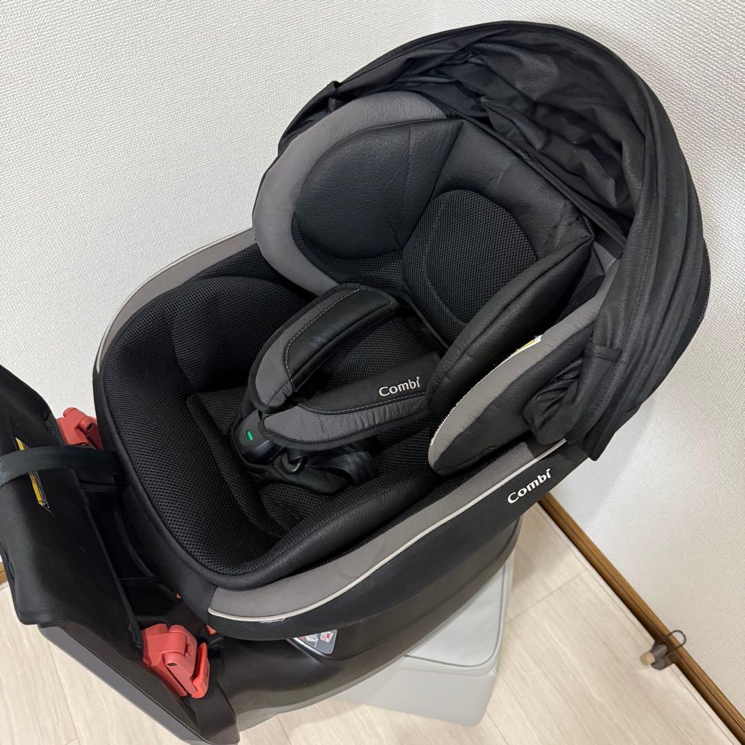 【極美品】コンビ　クルムーヴスマート　シートベルト式　チャイルドシート