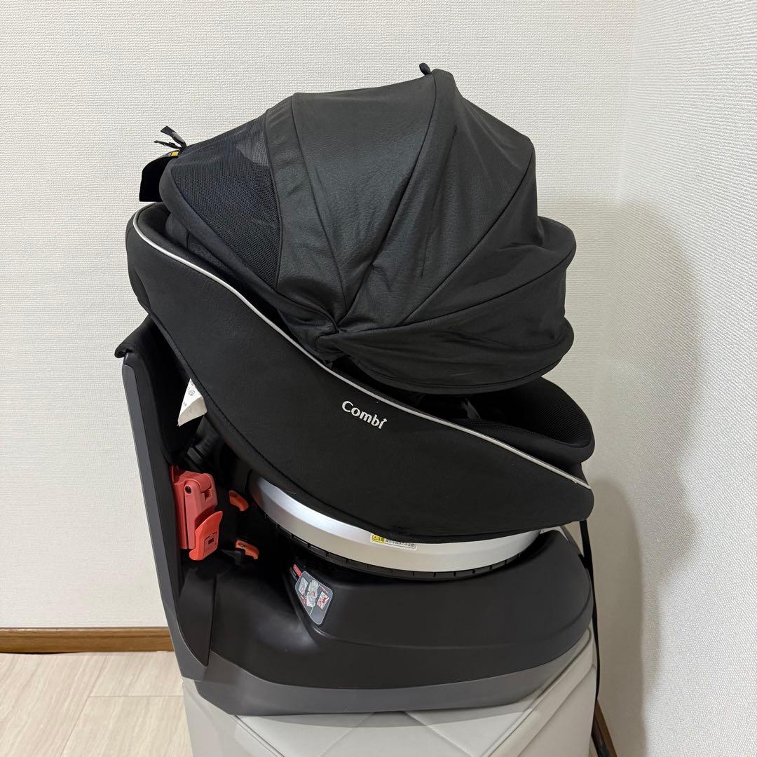 【極美品】コンビ　クルムーヴスマート　シートベルト式　チャイルドシート