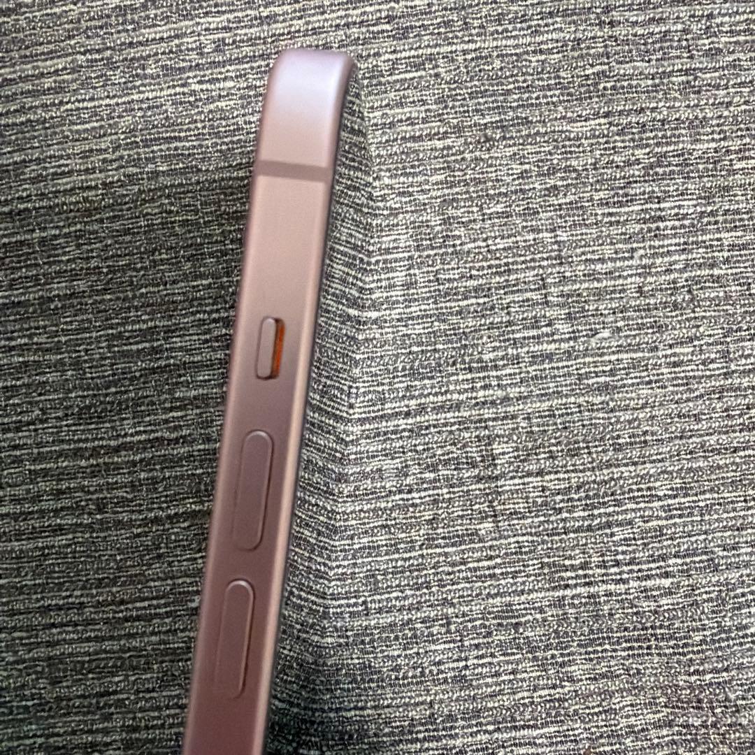 【美品】iPhone 15 128GB ピンク