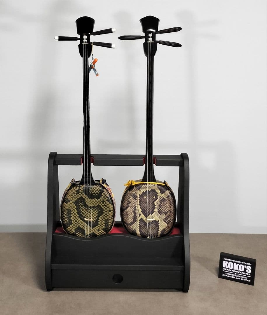 ♪手作り　沖縄三線スタンド　正面向き2丁並び引き出し付き♪