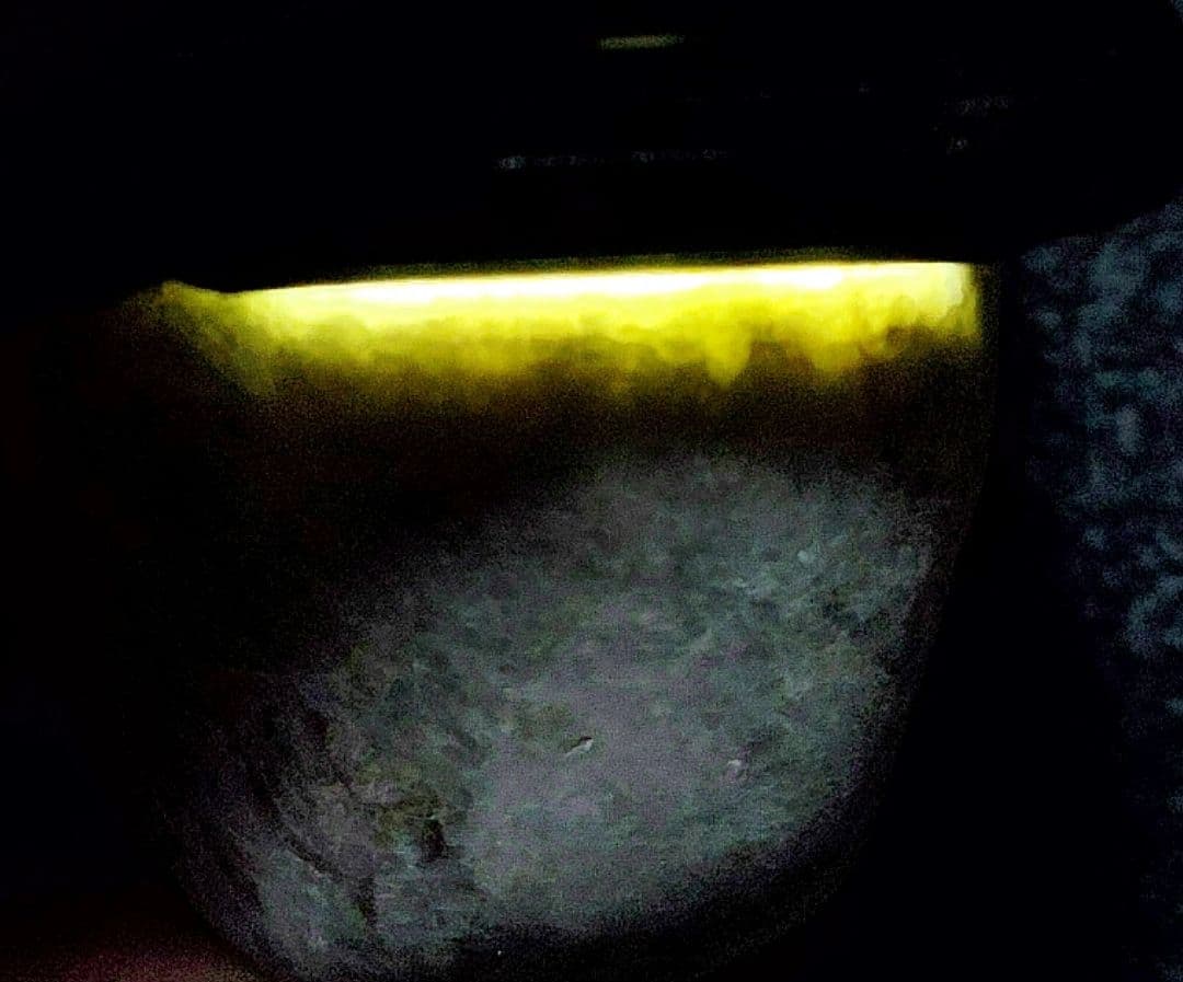 ★翡翠原石★稀少！下仁田硬玉翡翠【転石・切り出し〜磨き483ｇ】