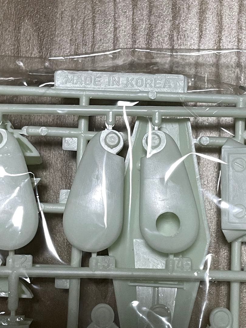 旧バンダイ 1/144 ガンダム韓国生産版 ガンプラ 未組立