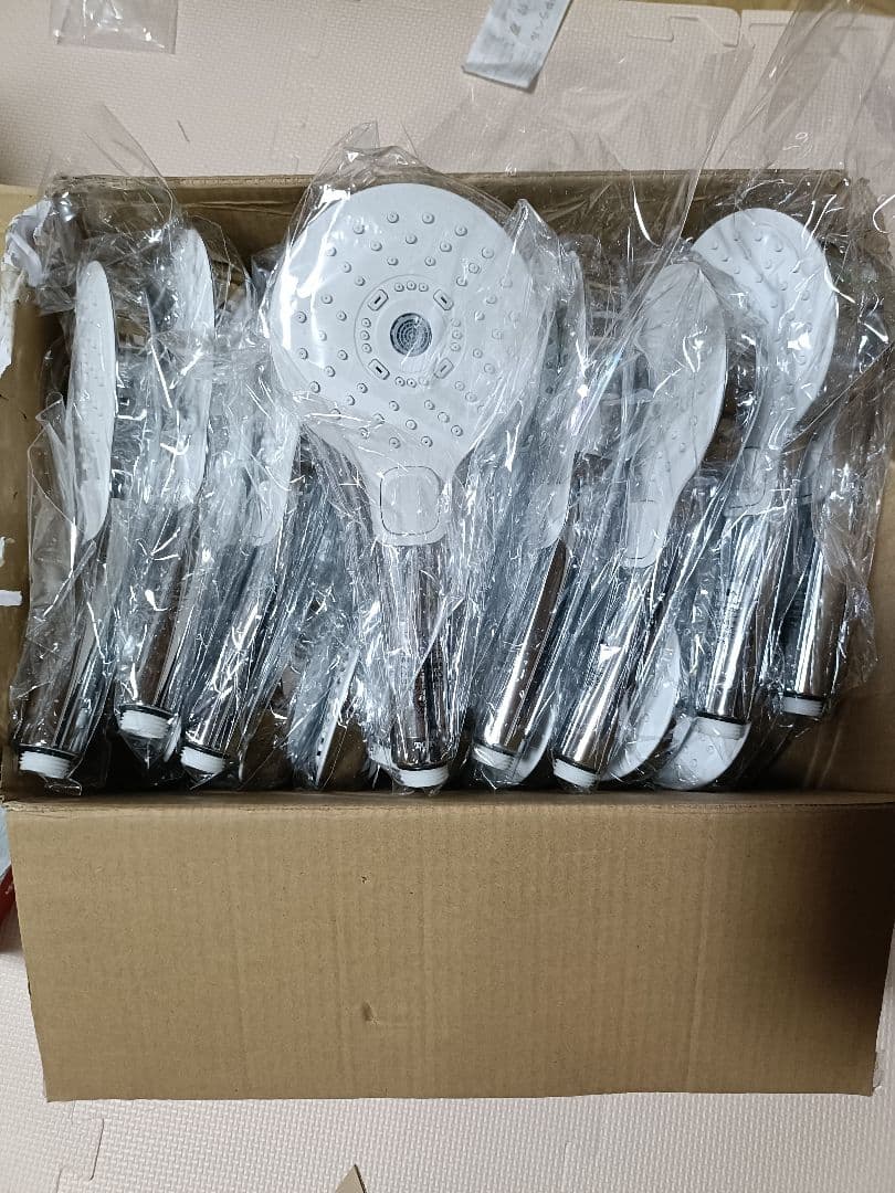 TOTO THC69C . 1個シャワーヘッド 複数入