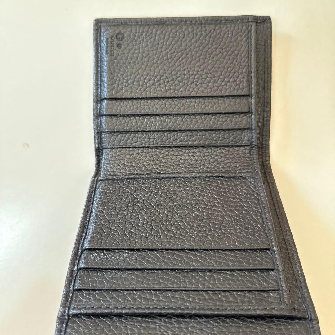 Gucci ブラックレザー 三つ折り財布　黒