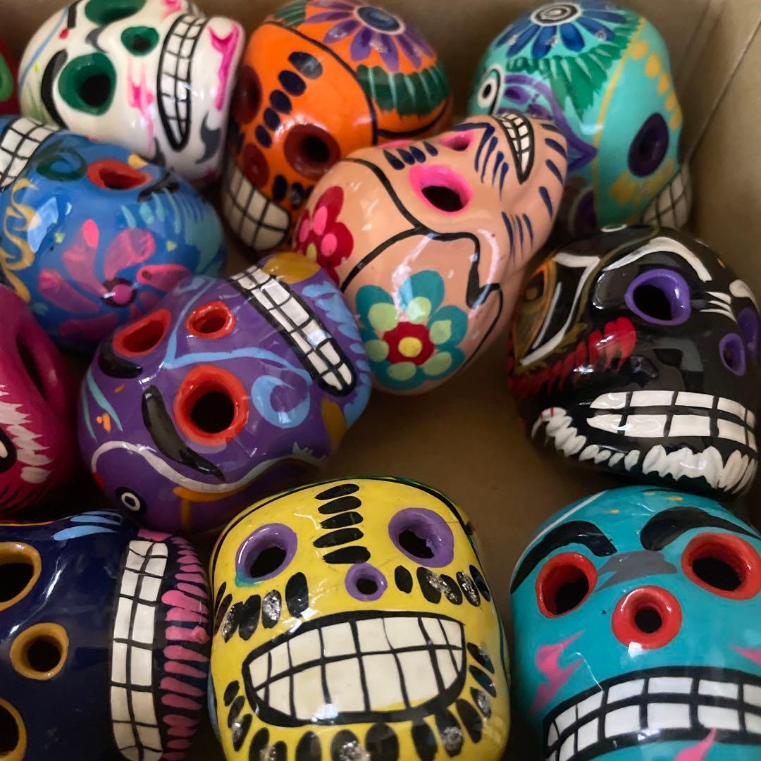 カラベラ　メキシコで購入したもの　14個セット　カラフルな陶器製スカル置物セット