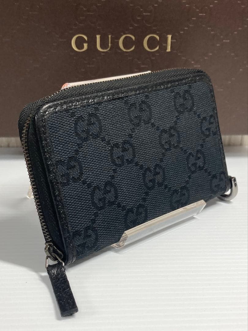 良品　GUCCI グッチ　GGキャンバス ケース　カードケース　ブラック