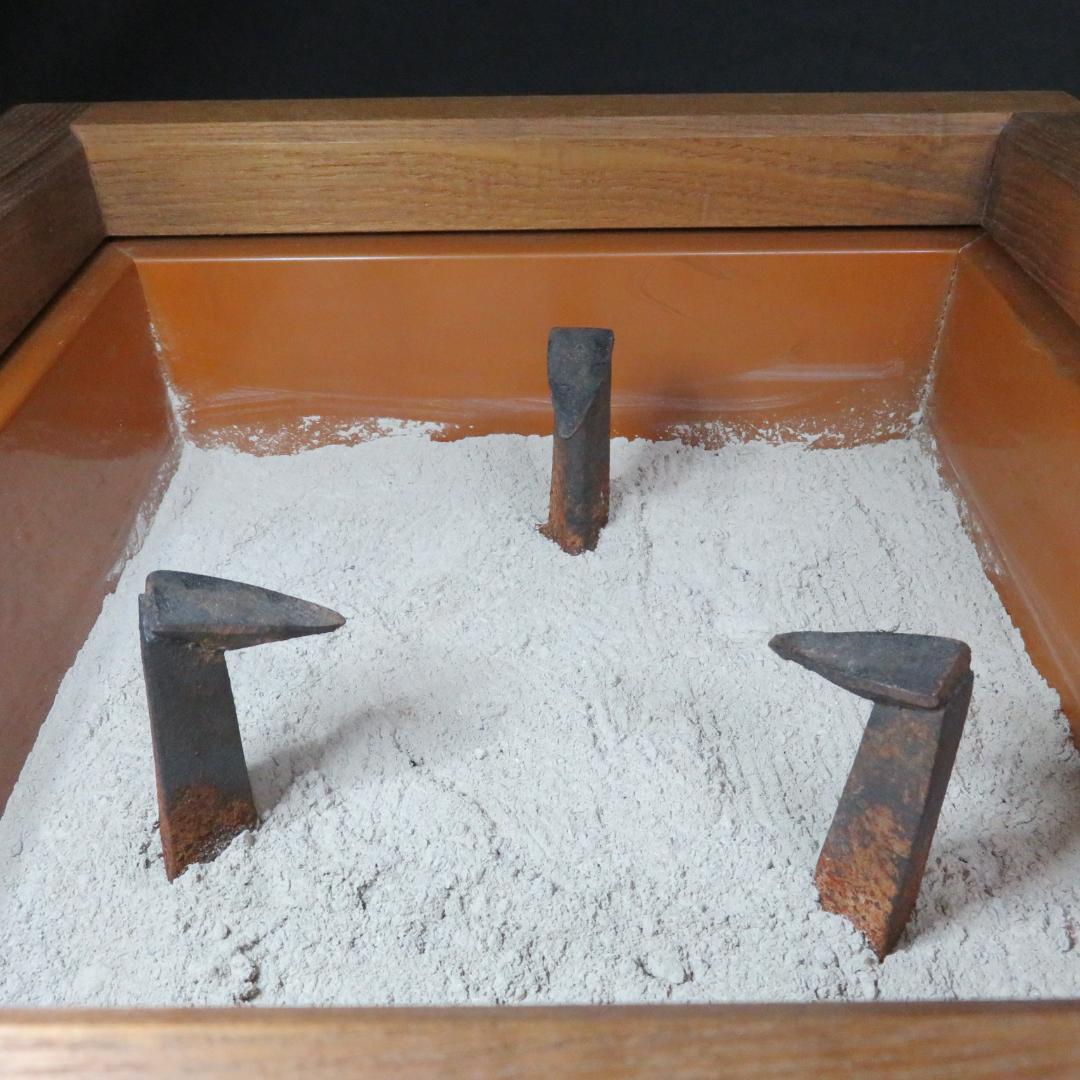 角火鉢 五徳付き 欅 けやき 鬼爪 内銅 火鉢 手あぶり 囲炉裏 茶道具