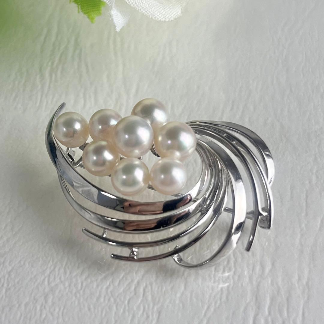 ☆美品☆ミキモト　パール　8珠　ブローチ　シルバー　皇室御用達ブランド