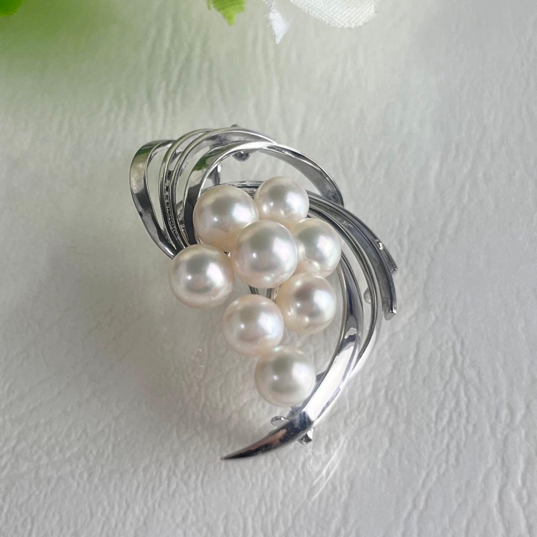 ☆美品☆ミキモト　パール　8珠　ブローチ　シルバー　皇室御用達ブランド